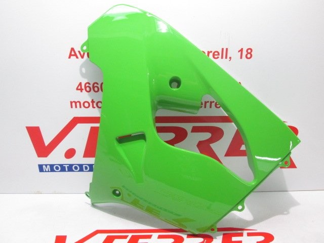 GREEN COVER scrapping a KAWASAKI ZX 900 part number 55028-1439-7F