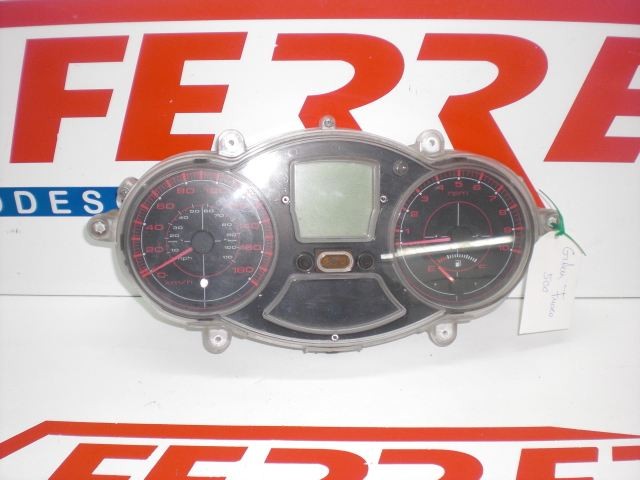 VELOCIMETRO de repuesto de una moto GILERA FUOCO 500 en el 2008