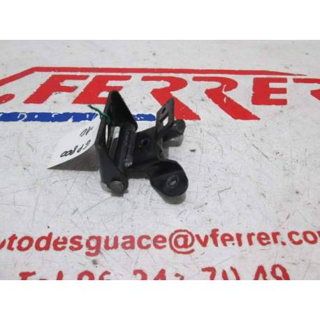 Motorcycle Gilera GP800 2010 Seat Support Replacement