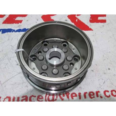 Motorcycle Piaggio X-EVO 250 2007 Magnetic Flywheel Replacement 