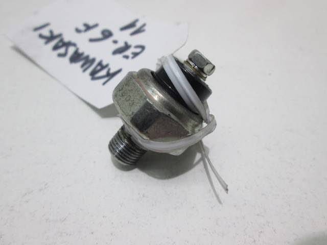 Sensor presion aceite de repuesto de una KAWASAKI ER 6F 2011