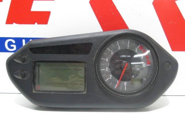 Velocimetro (35952 km) de repuesto de una moto Honda Transalp 700 del año 2007