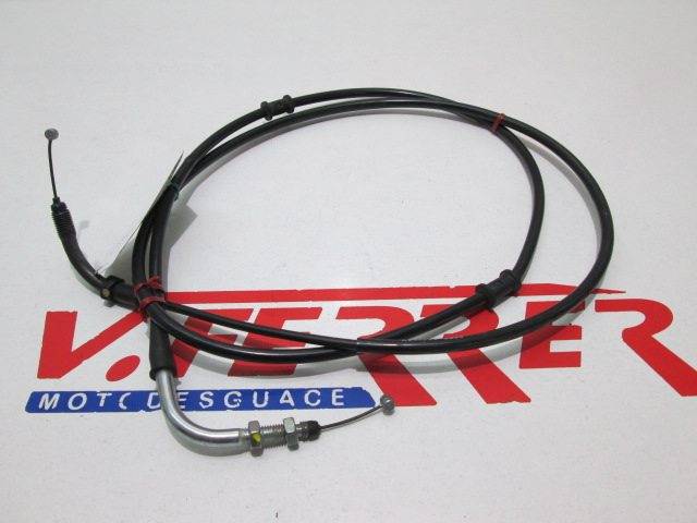 Cable acelerador de repuesto de una moto Honda PCX 125 del año 2013