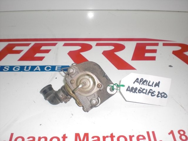VALVULA GASES de repuesto de una moto APRILIA ARRECIFE 250 2005