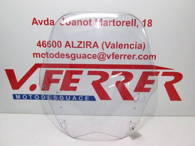 Cupula de repuesto de una moto Yamaha FJR 1300 del año 2013
