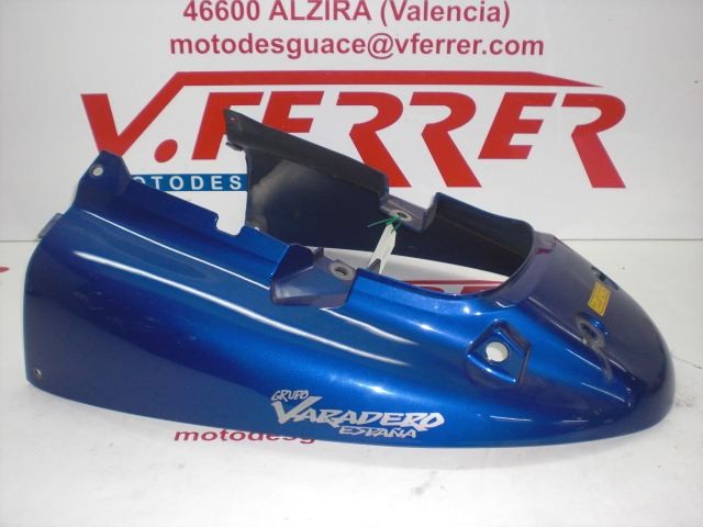 TAPA TRASERA de repuesto de una moto HONDA VARADERO XL 1000 V 2002