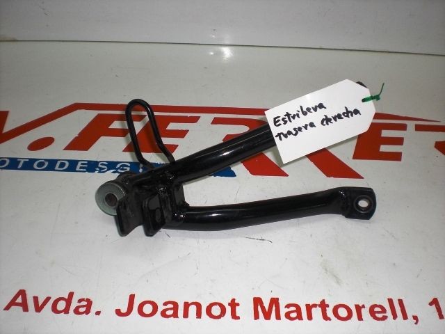 STAND FOOTREST REAR RIGHT HONDA CBF 125 of M with 9679 km.