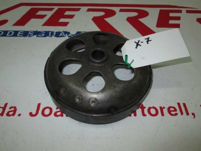 Clutch bell of a scrapping a motorcycle Piaggio X7 125 with 5076 km.